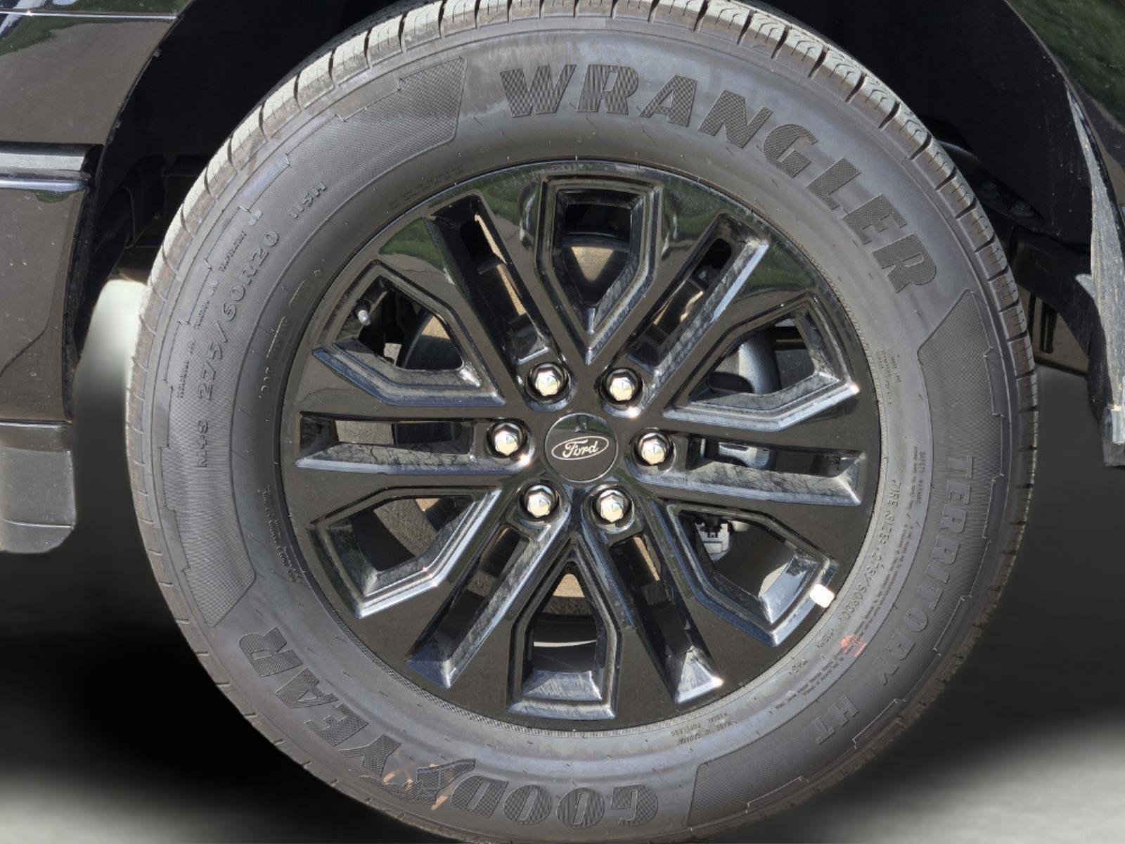 New 2026 Agate Black Metallic Ford XLT image 7