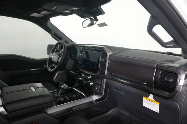 New 2026 Star White Metallic Tri-Coat Ford Platinum® image 37