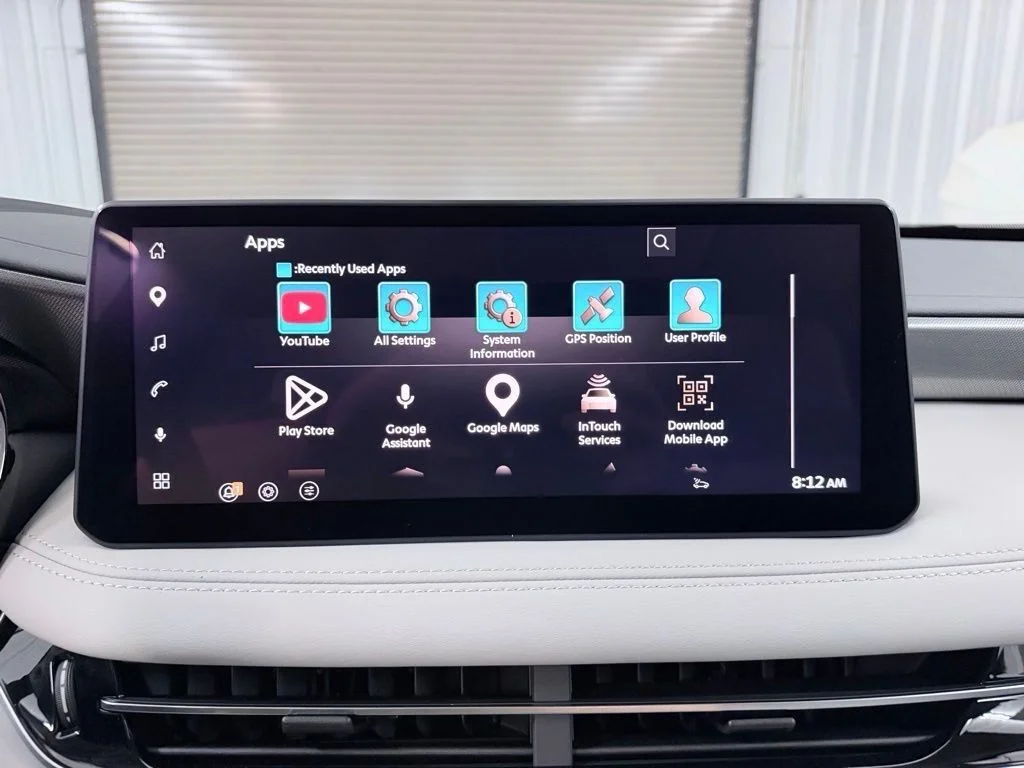 New 2027 RADIANT WHITE INFINITI Luxe FWD image 26