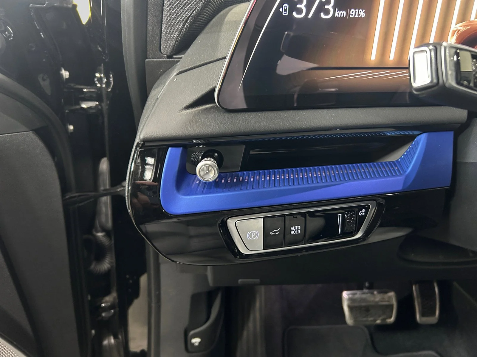 New 2026 Black Raven Cadillac OPTIQ-V image 15