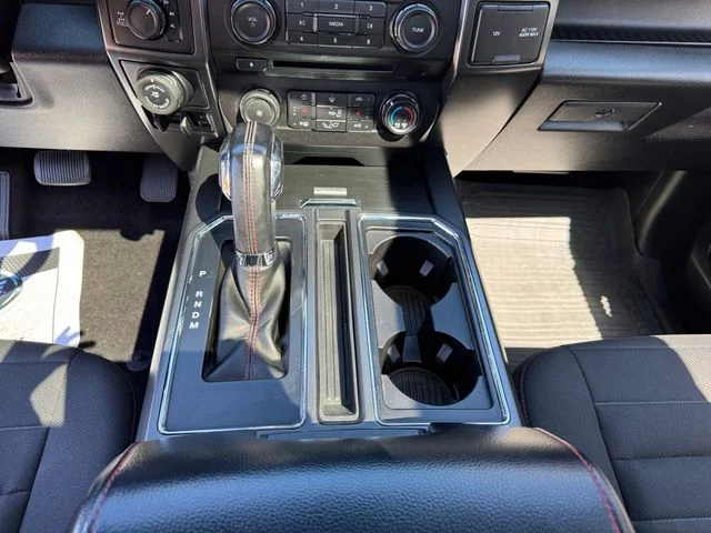Used 2018 Lightning Blue Ford XLT image 12