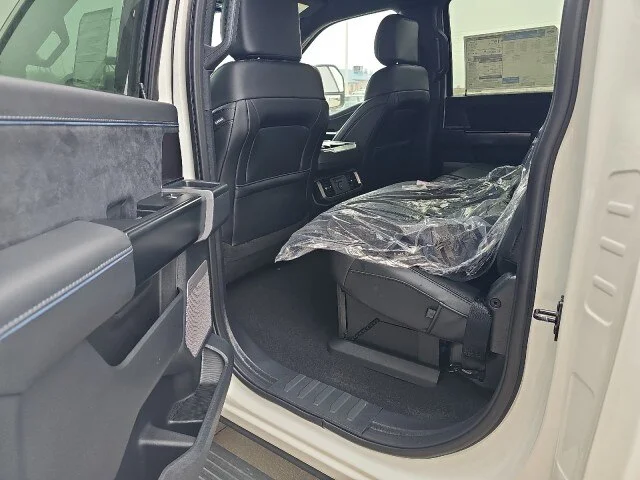 New 2025 Star White Metallic Tri-Coat Ford Platinum® image 49