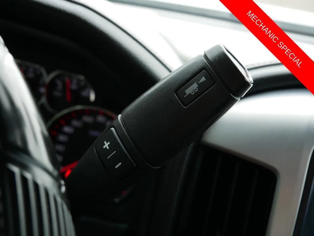 Used 2016 White GMC SLE image 24