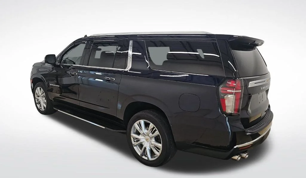 Used 2021 Blue Chevrolet High Country image 7