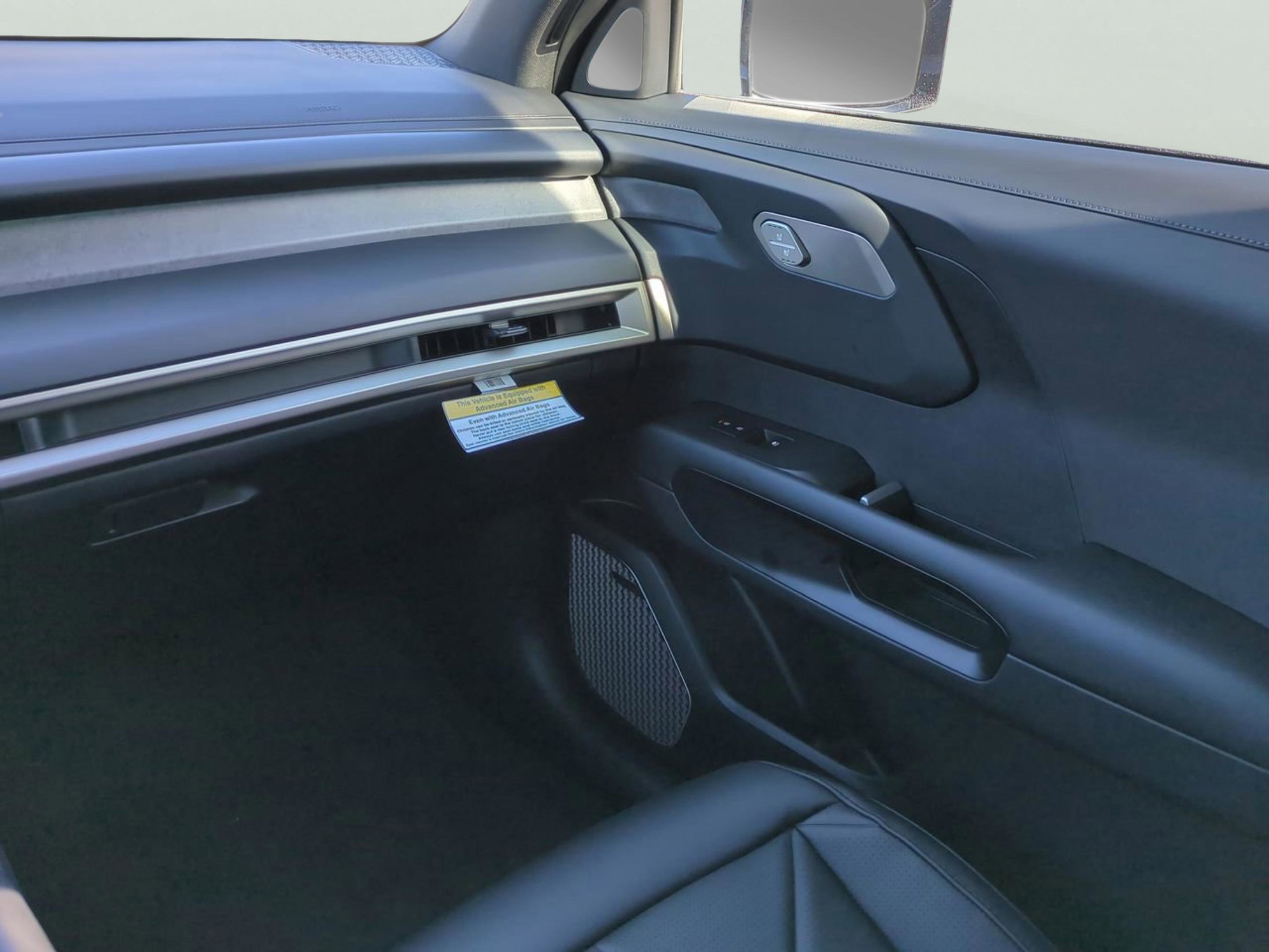 New 2027 Ivory Silver Kia SX image 20