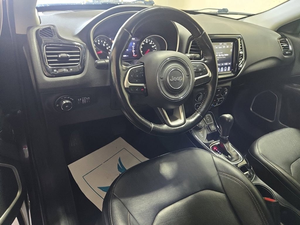 Used 2020 Gray Jeep Limited image 6