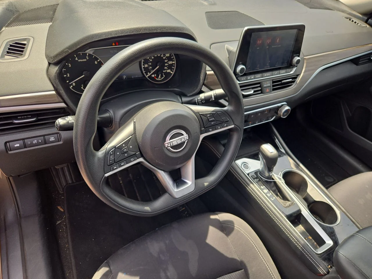 Used 2023 Gun Metallic Nissan 2.5 SV image 9