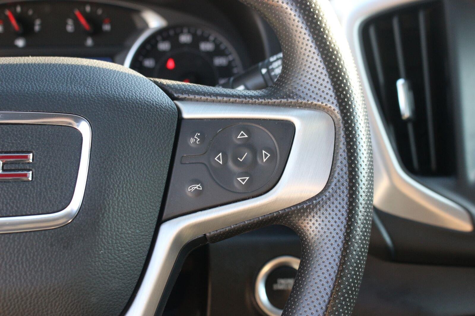 Used 2024 Sterling Metallic GMC SLE image 20