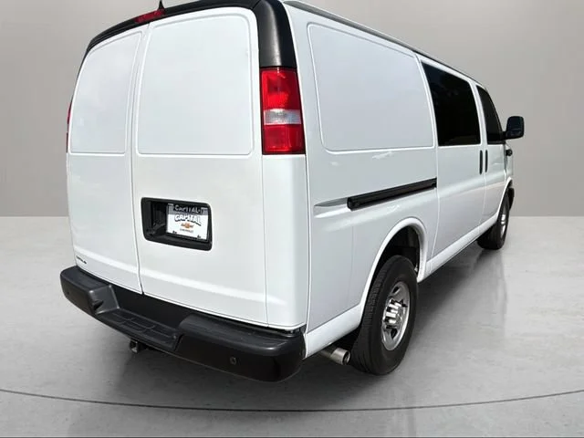 Used 2023 Summit White Chevrolet WT image 11