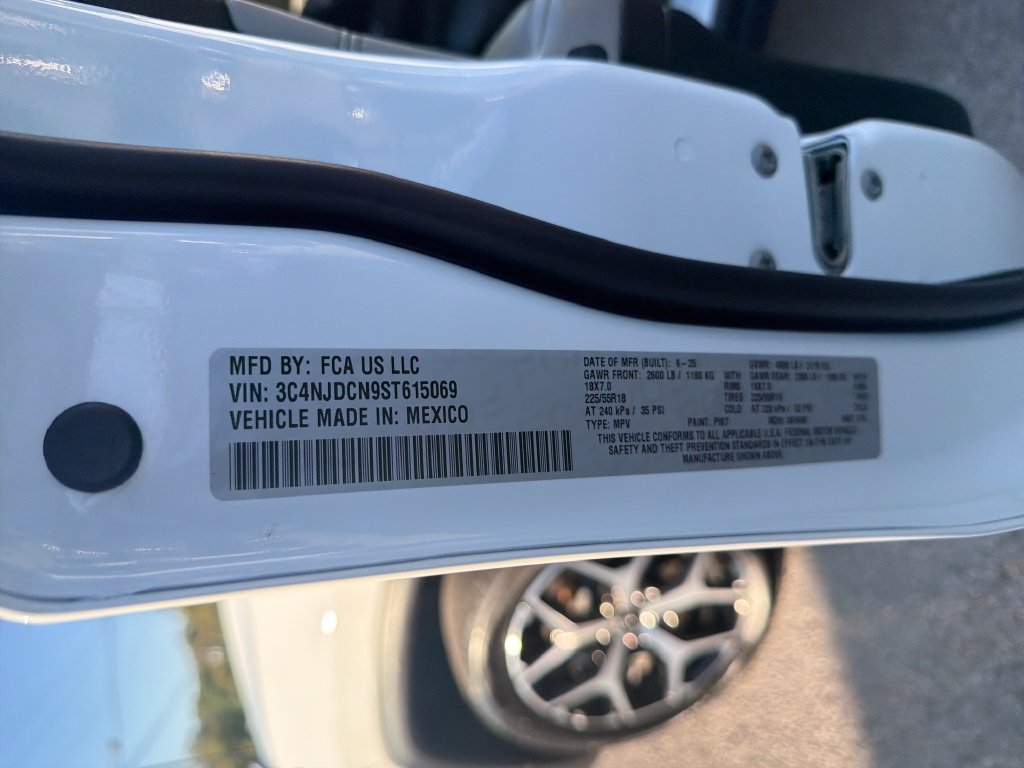 Used 2025 White Jeep Limited image 23