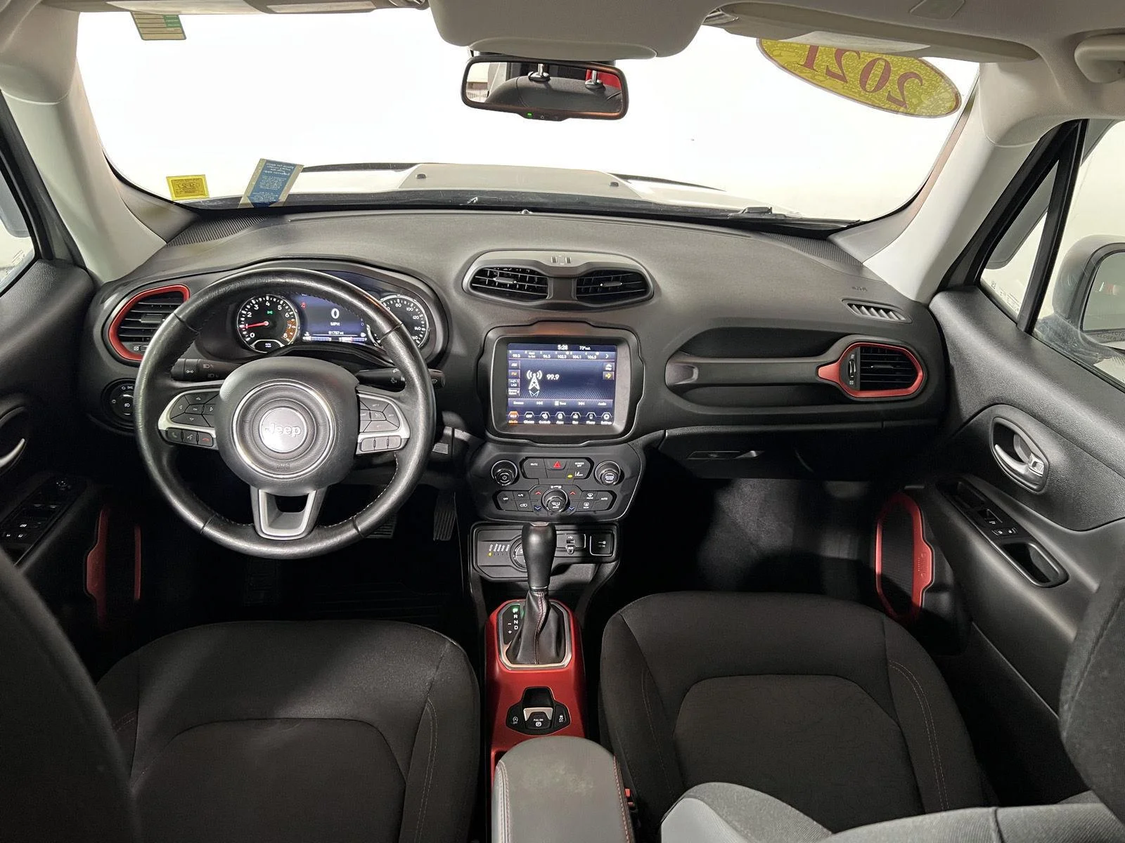 Used 2021 Glacier Metallic Clearcoat Jeep Trailhawk image 11