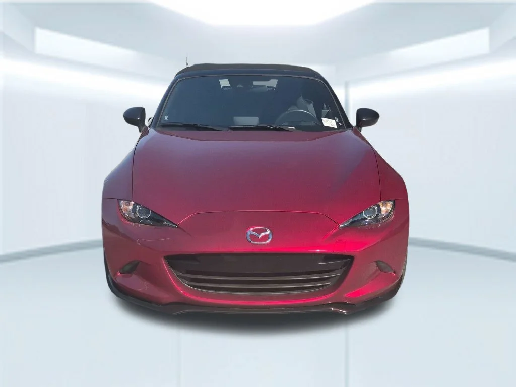 Used 2023 Red Mazda Club image 9