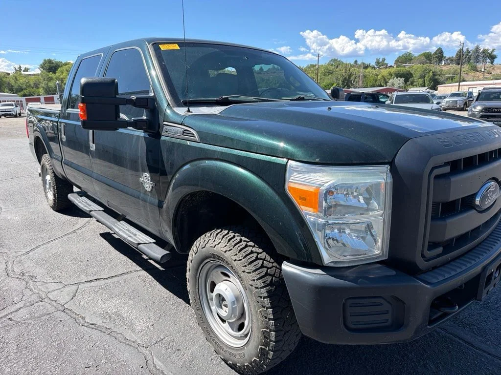 Used 2013 Green Ford XL image 1