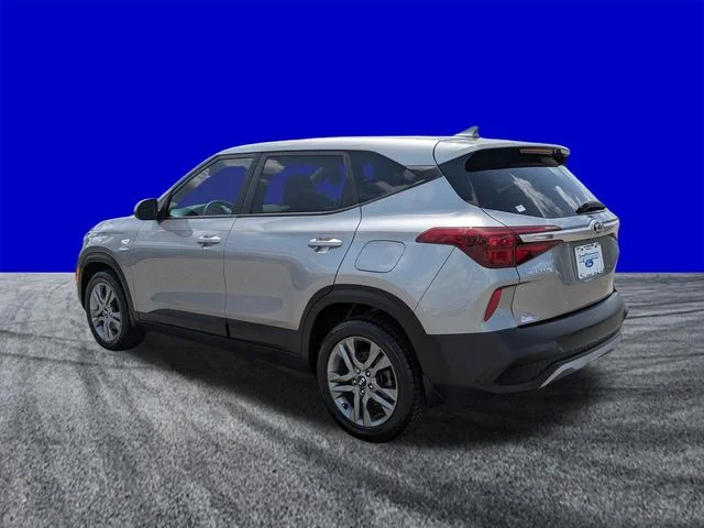 Certified Used 2021 Steel Gray Kia LX image 6