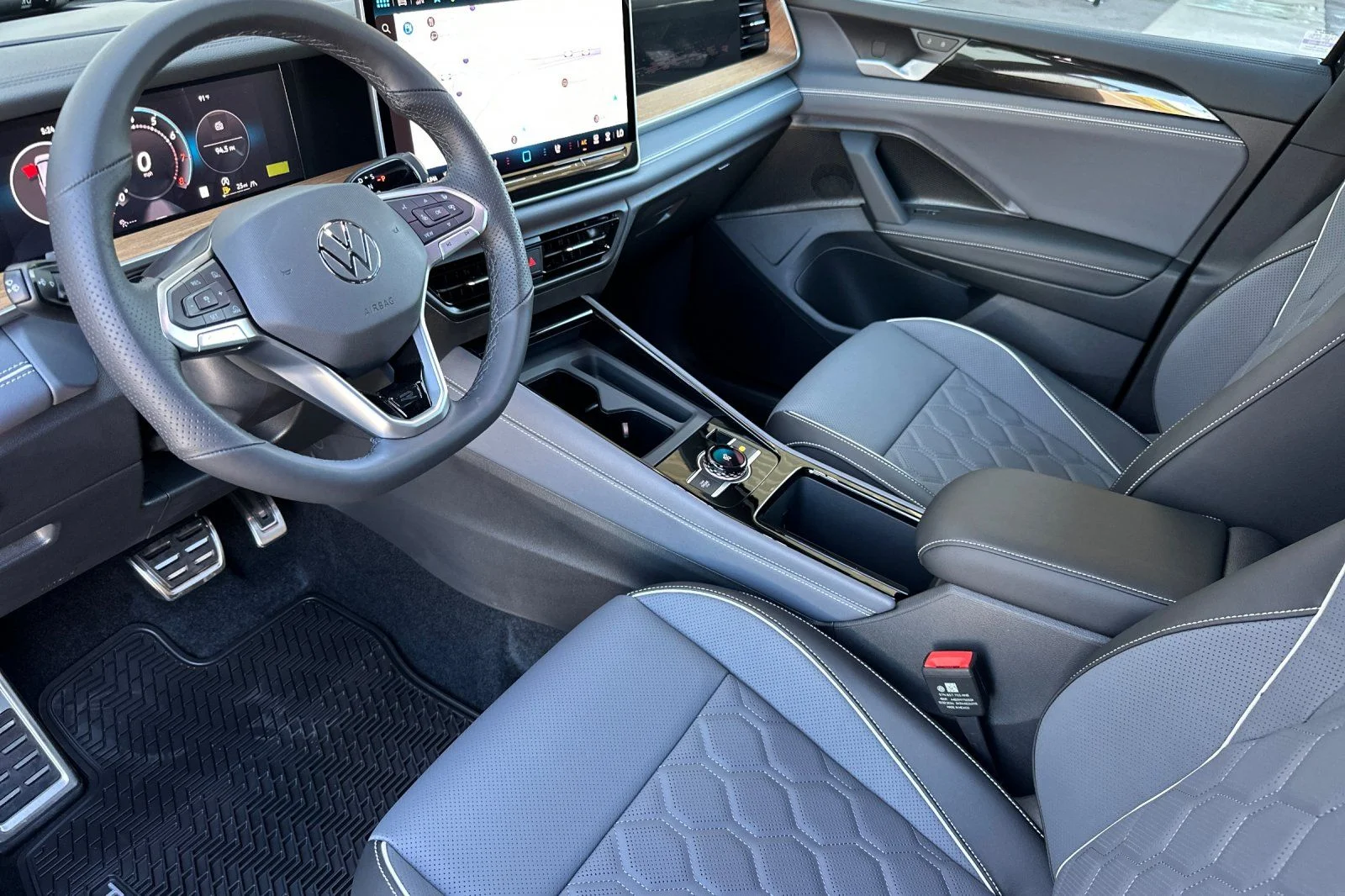 New 2026 Black Volkswagen 2.0T SEL R-Line Turbo image 9