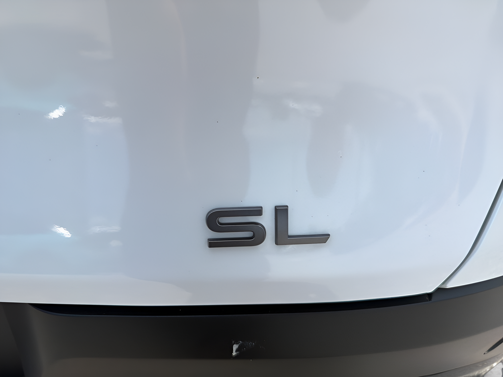 New 2026 White Nissan SL image 45