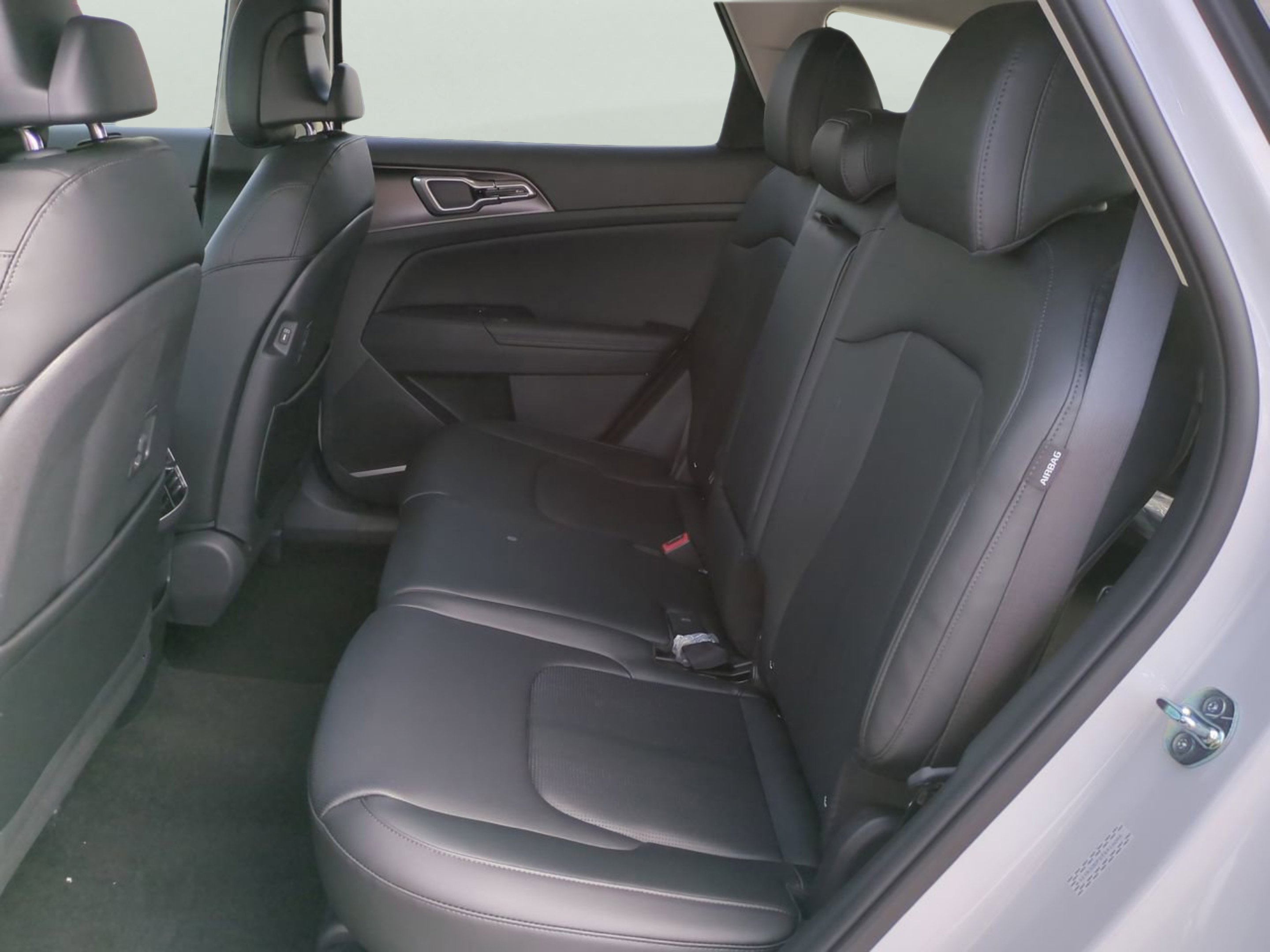 New 2026 Glacial White Pearl Kia EX image 11