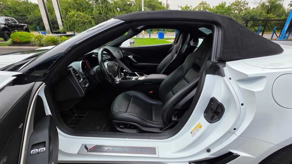 Used 2019 White Chevrolet Grand Sport 2LT image 19