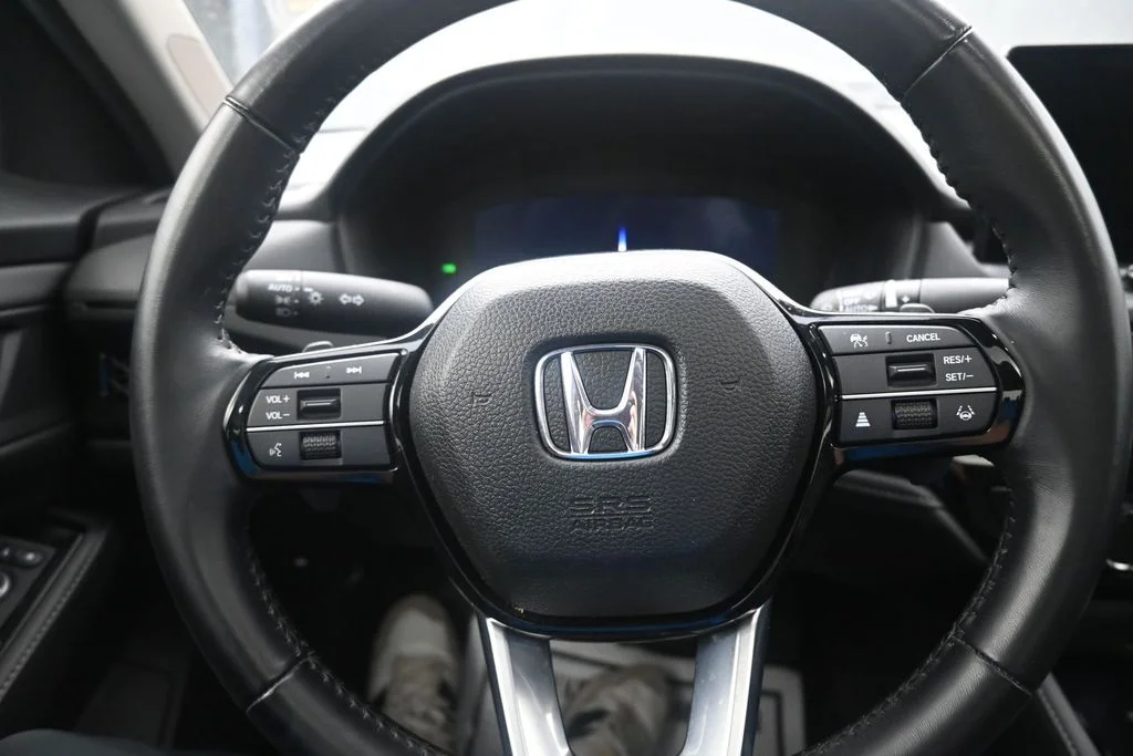 Certified Used 2024 Platinum White Pearl Honda HYBRID TRG image 16