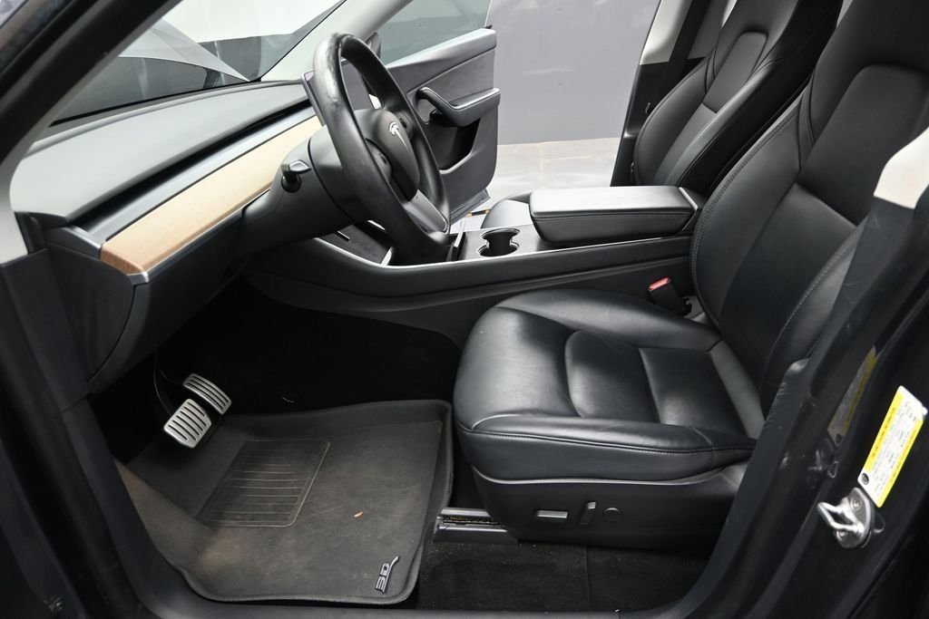 Used 2020  Tesla Performance image 14