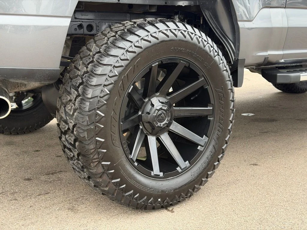 Used 2025 Gray Ford XLT image 25