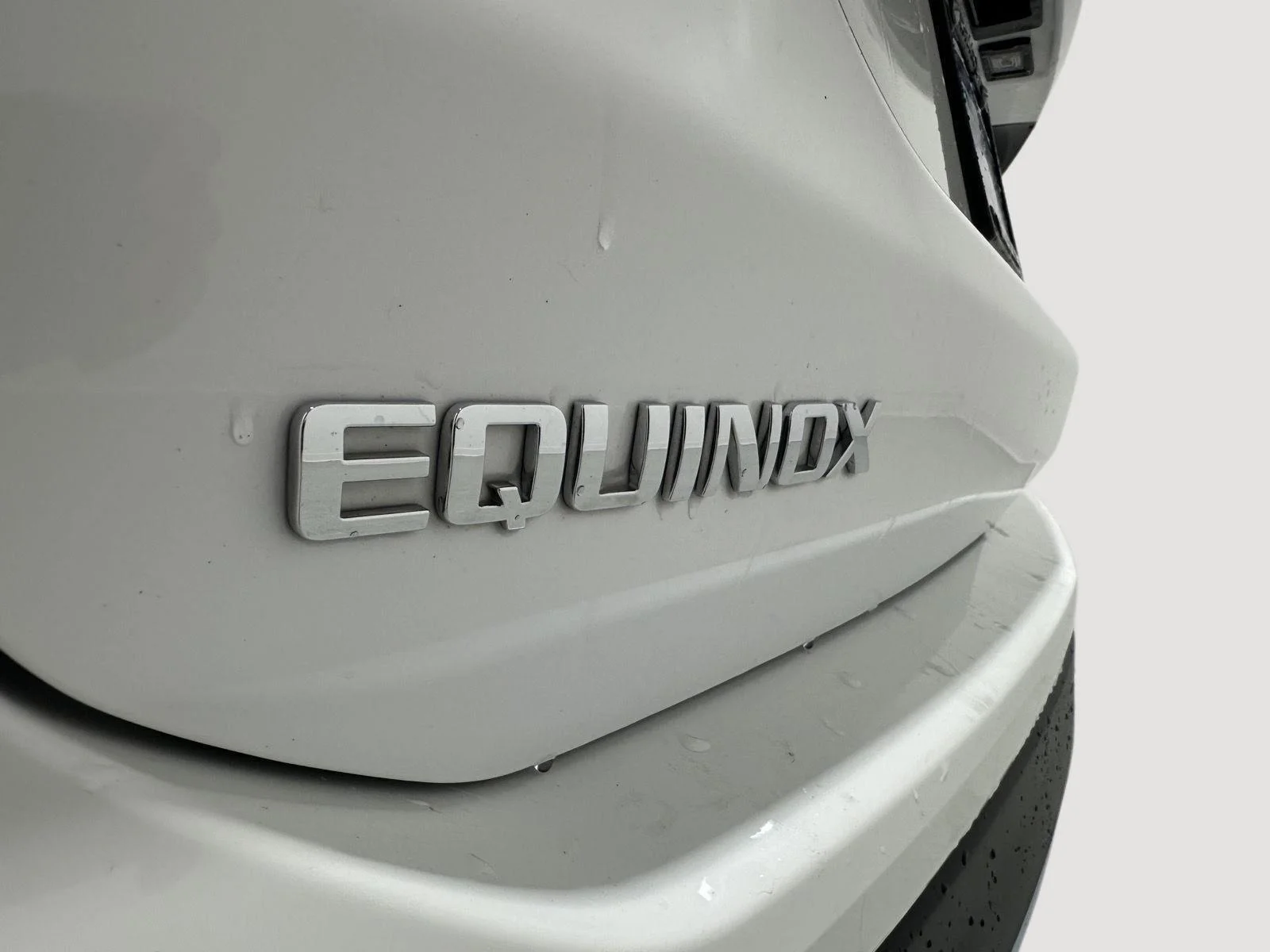 Used 2024 Summit White Chevrolet LT image 29