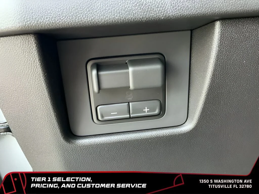 New 2026 Sterling Metallic GMC Elevation image 25