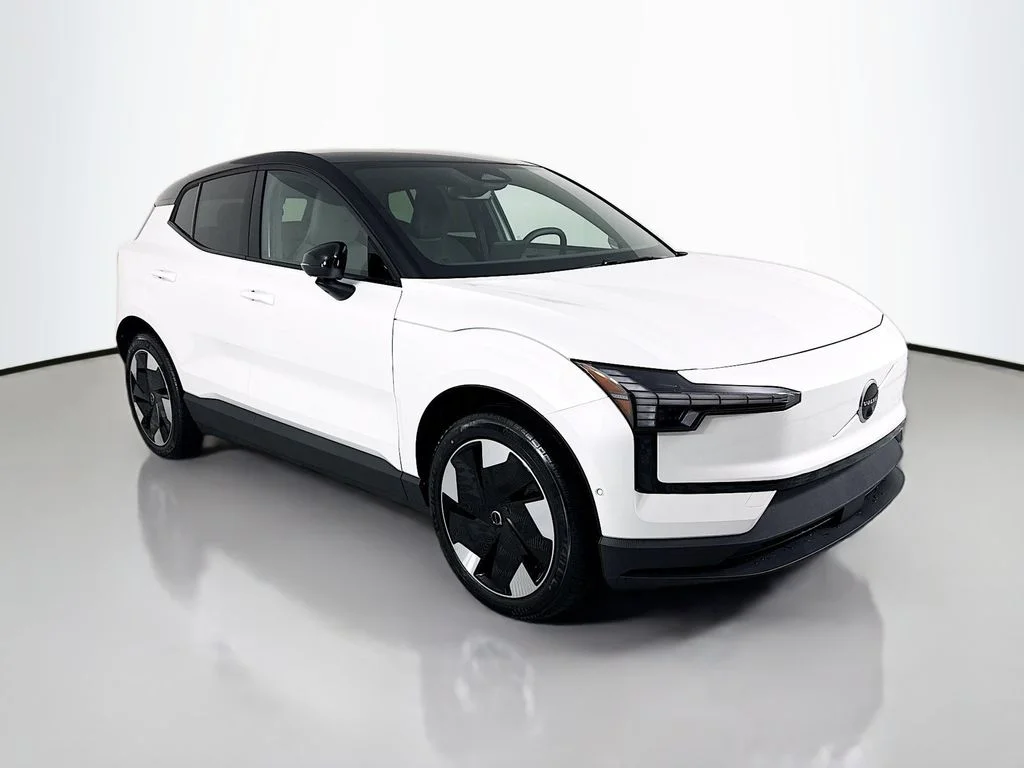 New 2026 Crystal White Volvo Twin Motor Performance Ultra image 7
