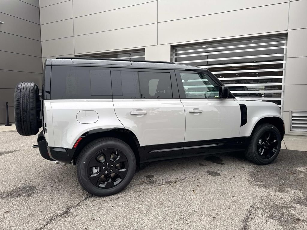 New 2026 Borasco Grey Land Rover X-Dynamic SE image 6