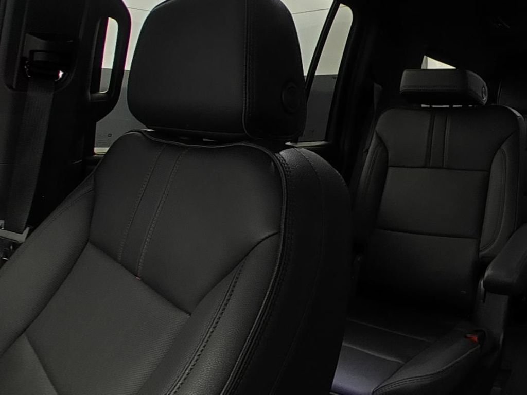 Used 2024 Black Chevrolet RST image 9