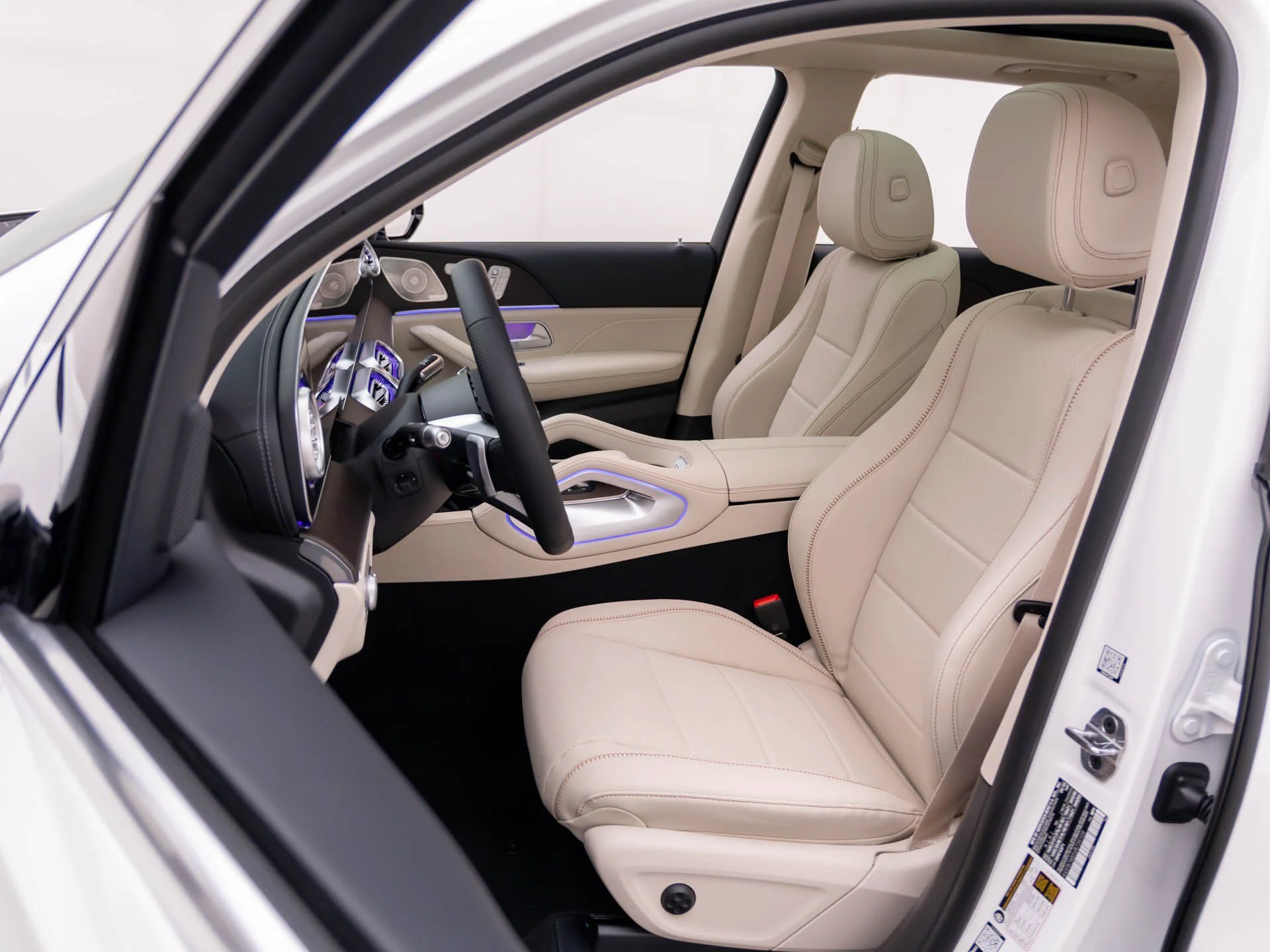 New 2027 White Mercedes-Benz GLE 350 image 17