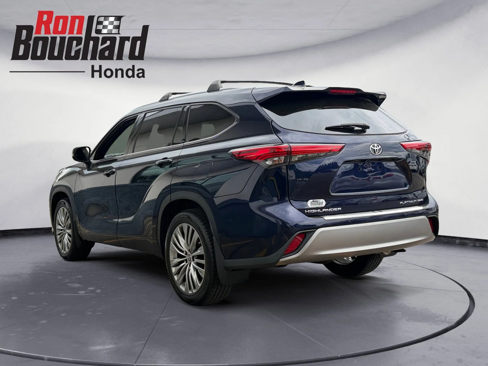 Used 2022 Blue Toyota Platinum image 4