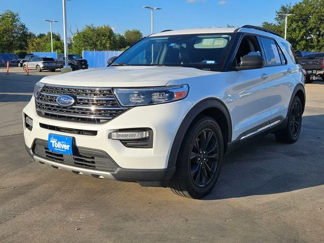 Used 2020 White Metallic Ford XLT image 2