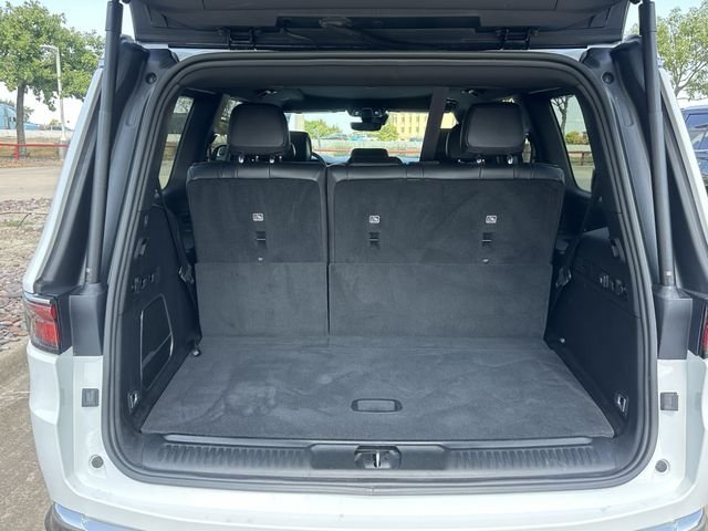 Used 2022 White Jeep Series II image 30