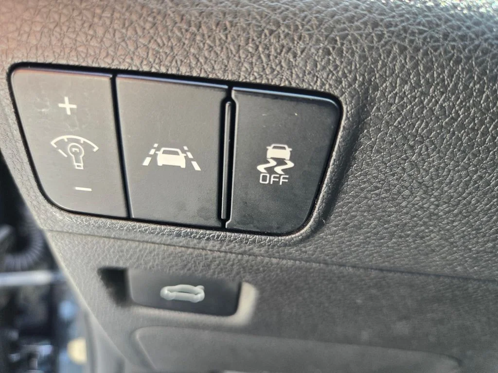 Used 2022 Ebony Black Kia GT-Line image 18