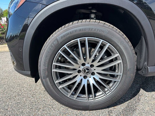 New 2027 Obsidian Black Metallic Mercedes-Benz GLC 300 image 47