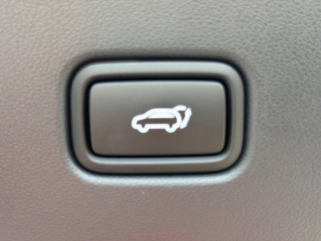 New 2026 White Hyundai Limited image 19