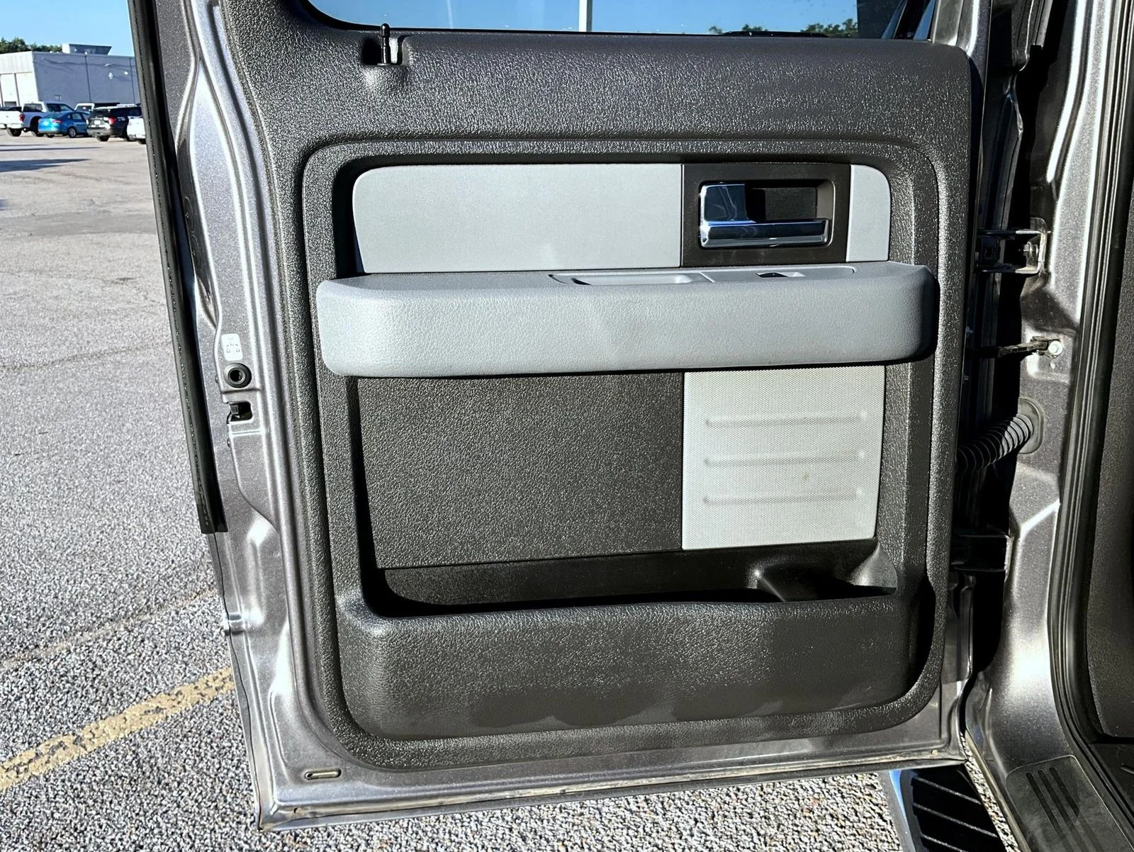Used 2013 Gray Ford XLT image 22
