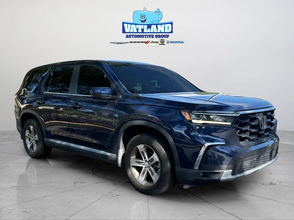 Used 2025 Obsidian Blue Pearl Honda EX-L image 7