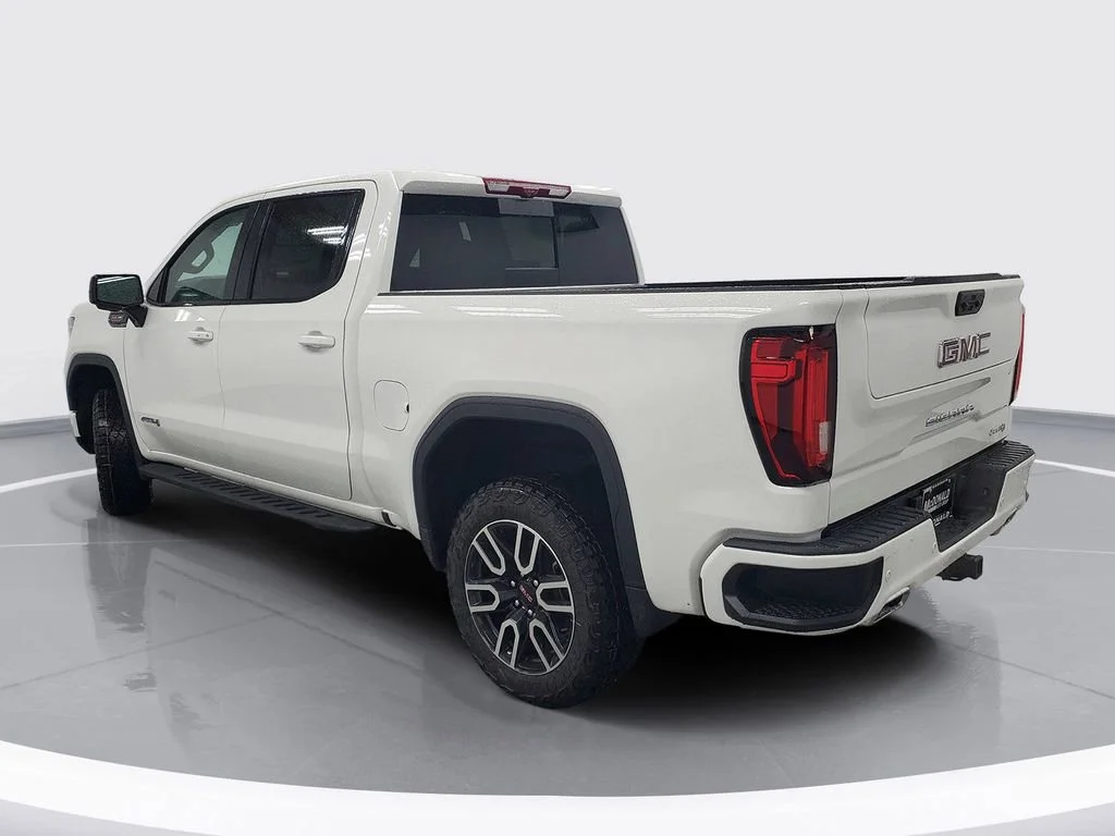 New 2026 Summit White GMC AT4 image 4