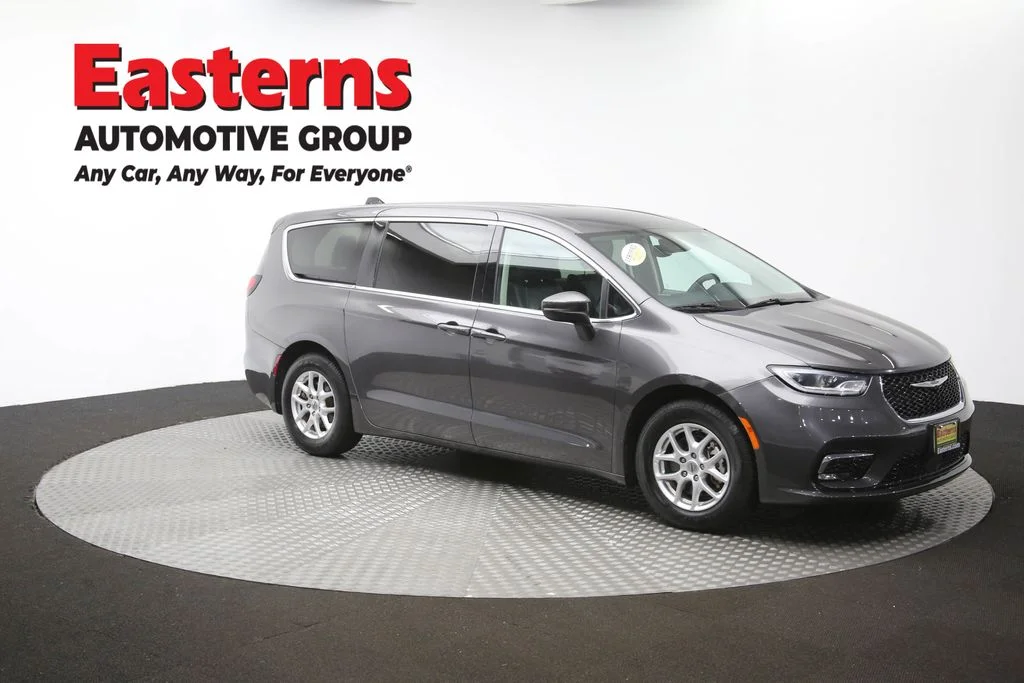 Used 2023 Gray Chrysler Touring L image 49