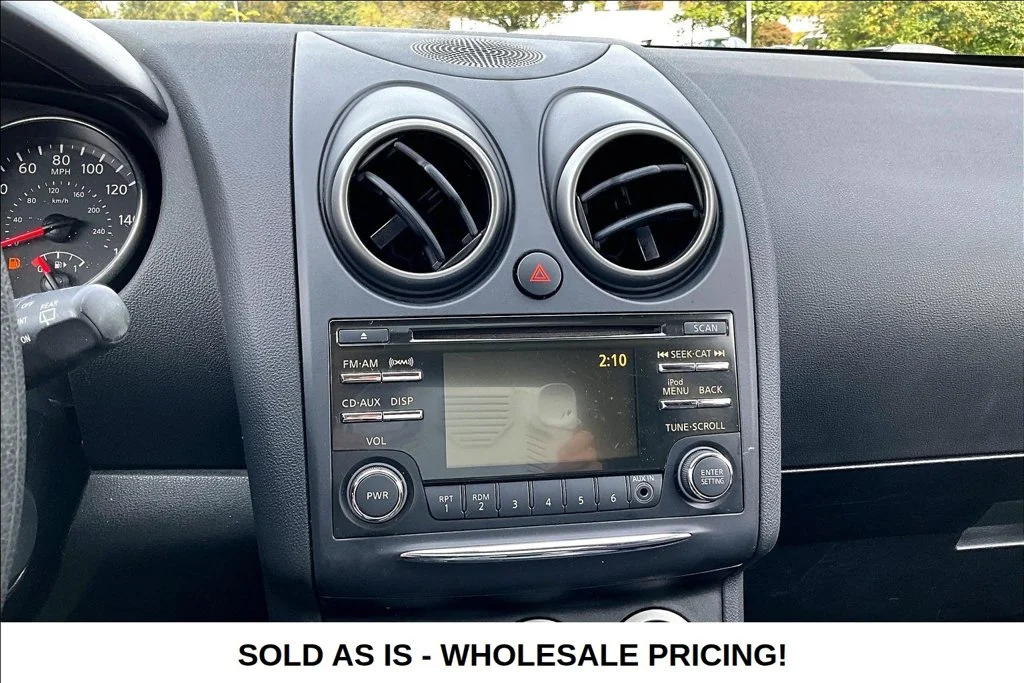 Used 2013 Black Nissan SV image 18