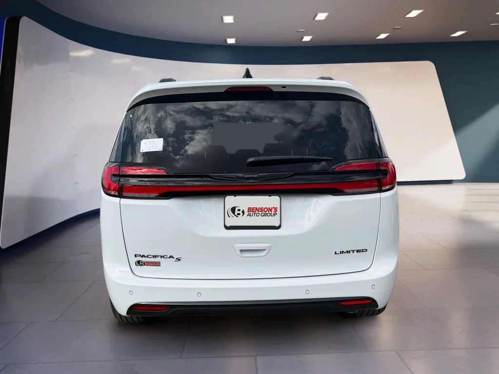 New 2026 White Chrysler Limited image 4