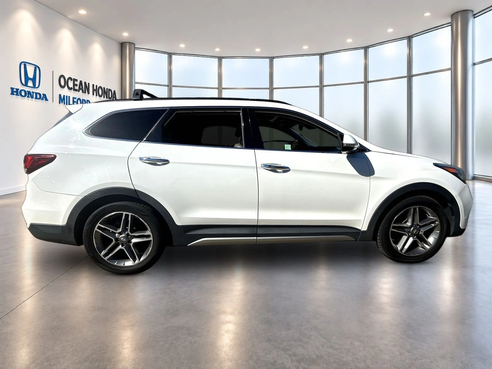 Used 2017 Monaco Hyundai Limited Ultimate image 4