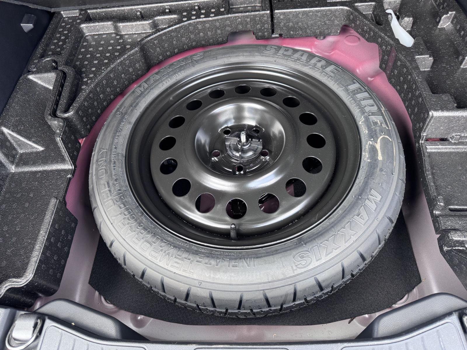 Used 2023 Rapid Red Metallic Tinted Clearcoat Ford Active image 8