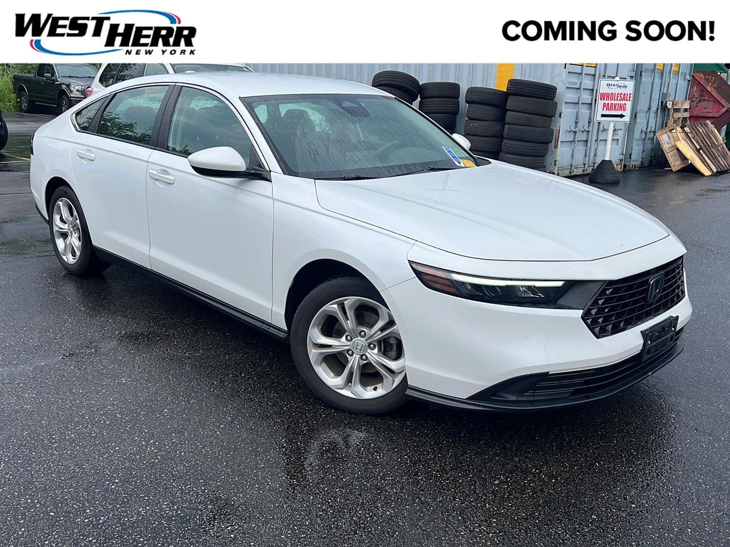 Used 2023 Platinum White Pearl Honda LX image 1