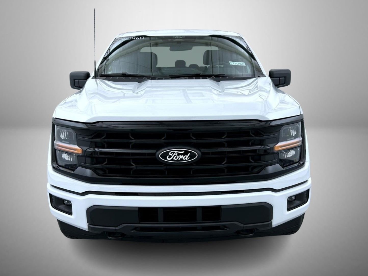 New 2026 Oxford White Ford XLT image 2