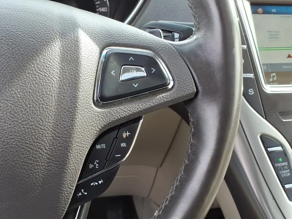 Used 2018 Blue Lincoln Reserve image 16
