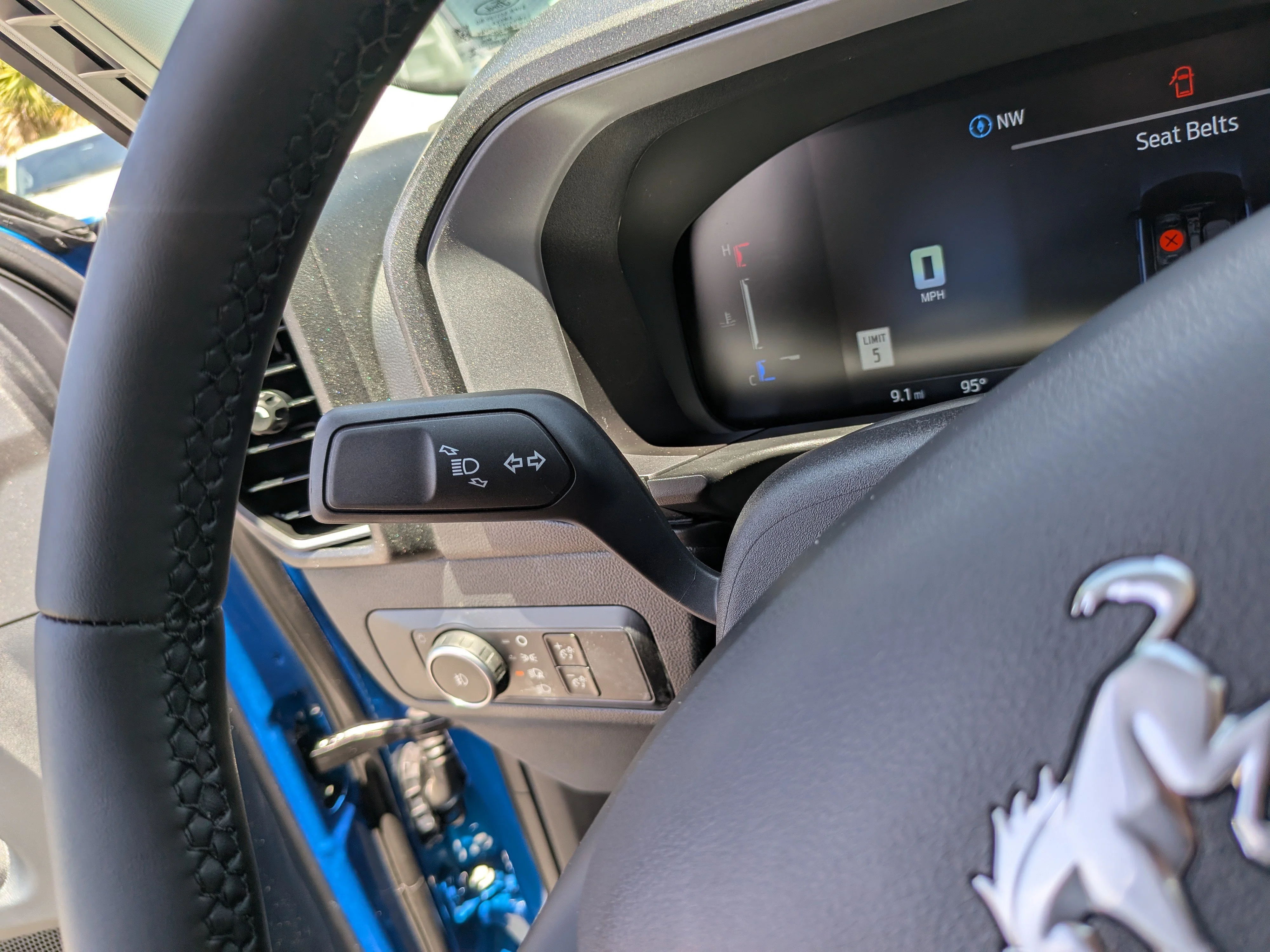 New 2026 Velocity Blue Metallic Ford Outer Banks® image 32