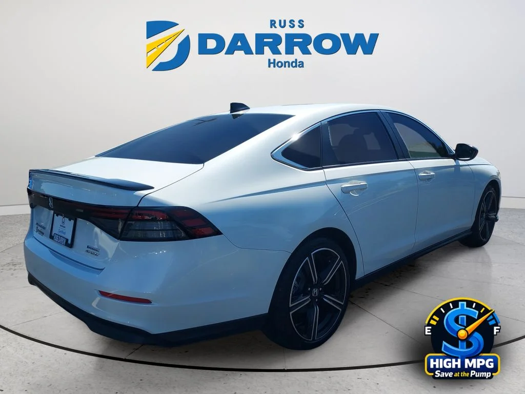 Certified Used 2025 White Honda Sport image 5